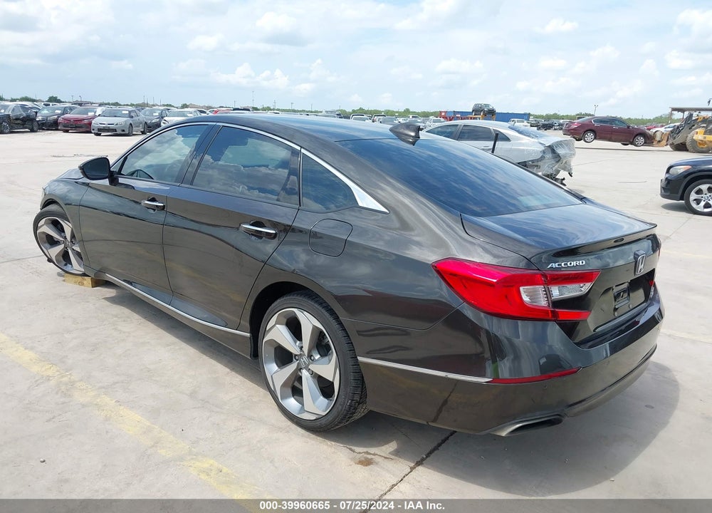 2018 HONDA ACCORD TOURING 2.0T VIN: 1HGCV2F96JA001523