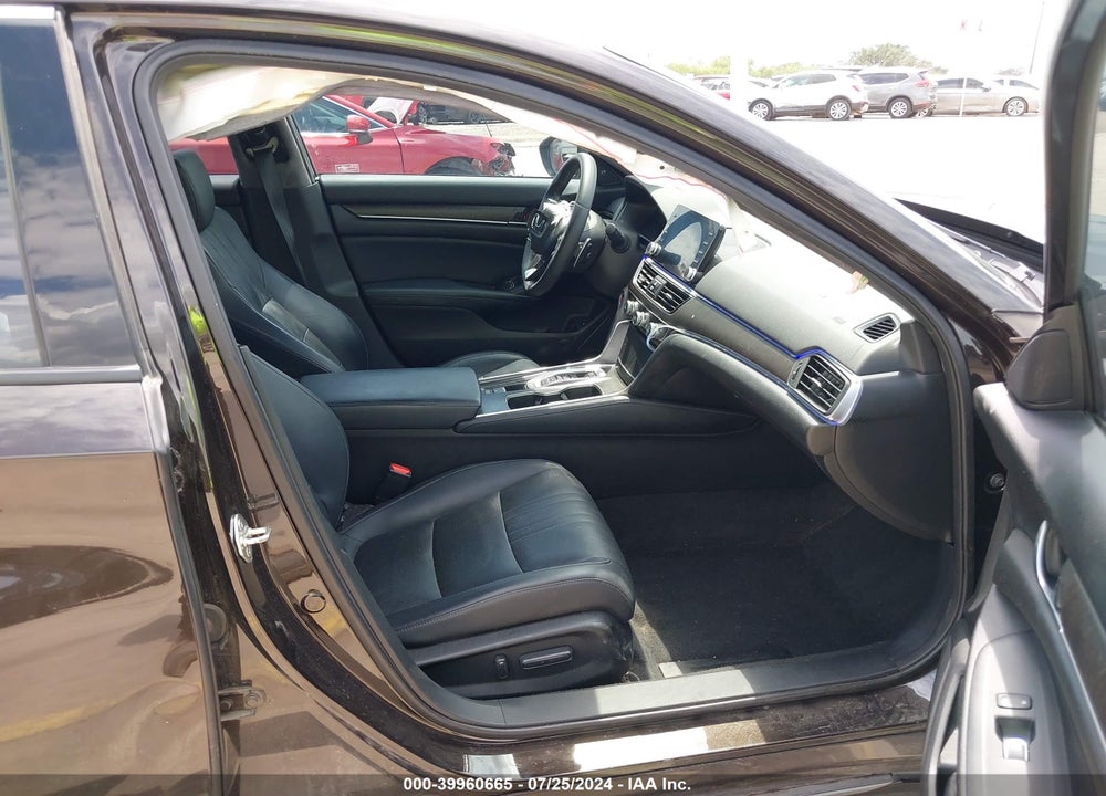 2018 HONDA ACCORD TOURING 2.0T VIN: 1HGCV2F96JA001523