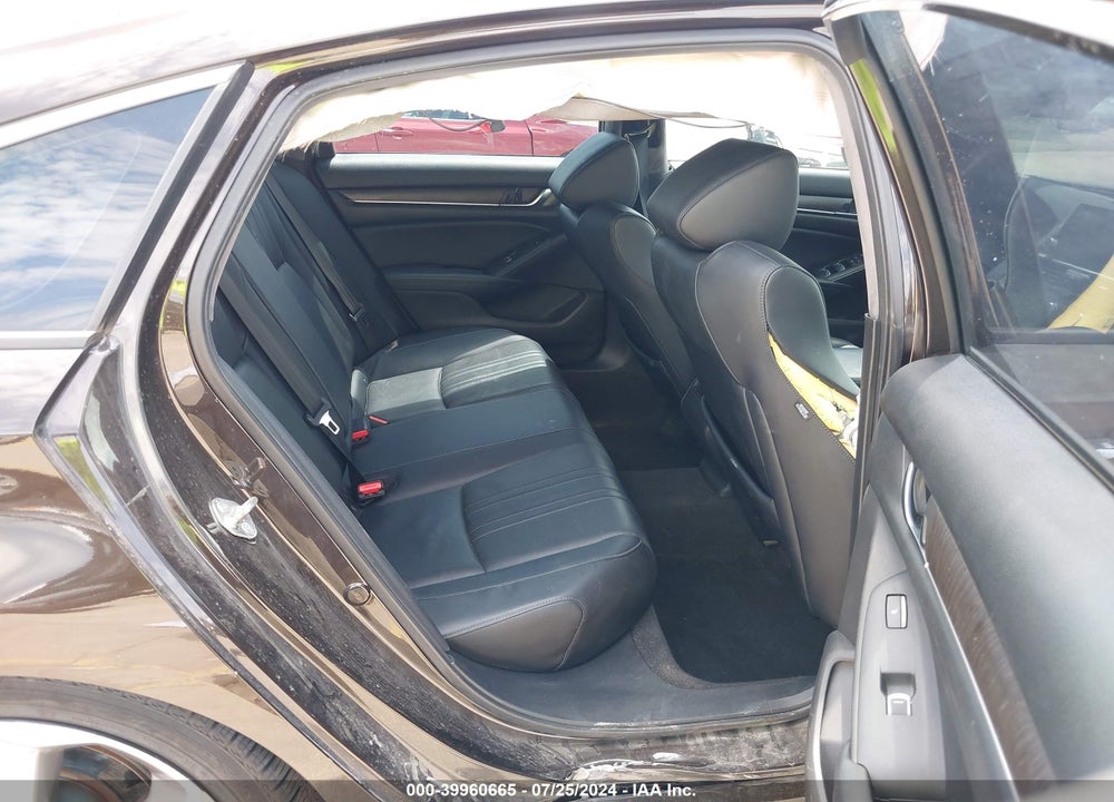 2018 HONDA ACCORD TOURING 2.0T VIN: 1HGCV2F96JA001523