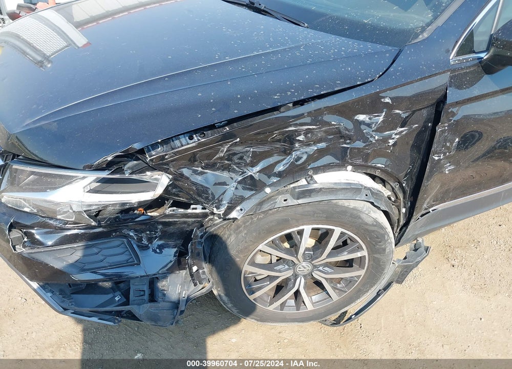 2020 VOLKSWAGEN TIGUAN VIN: 3VV2B7AXXLM129485