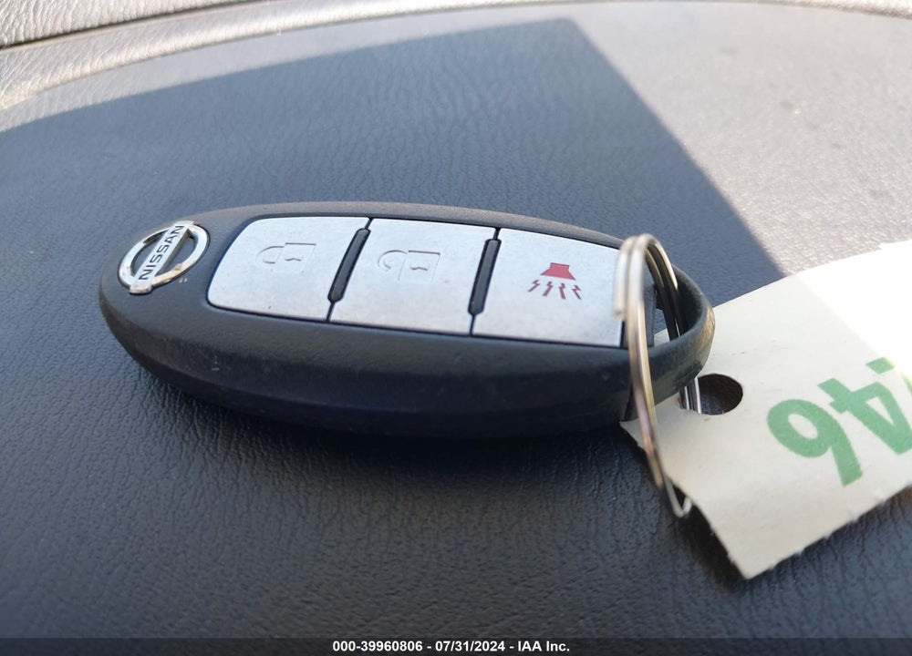 2013 NISSAN PATHFINDER S VIN: 5N1AR2MM5DC690475