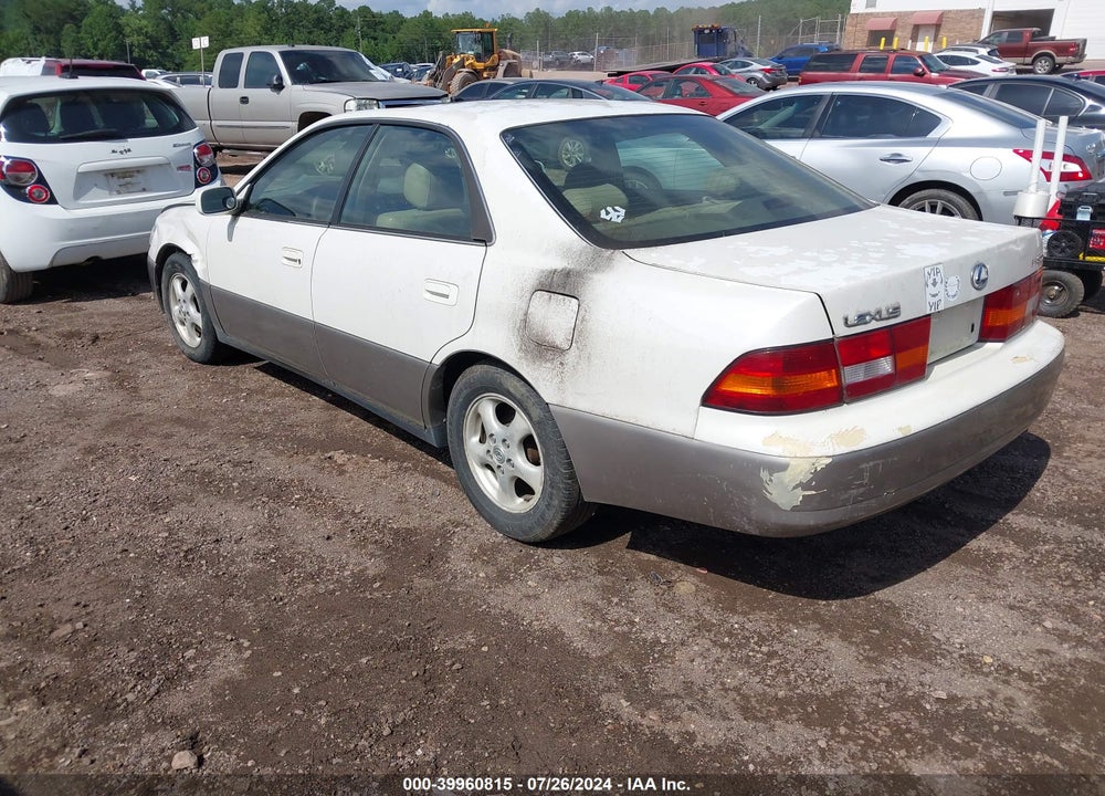 1998 LEXUS ES 300 VIN: JT8BF28G7W5041062
