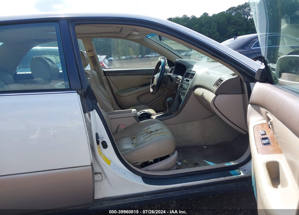 1998 LEXUS ES 300 VIN: JT8BF28G7W5041062