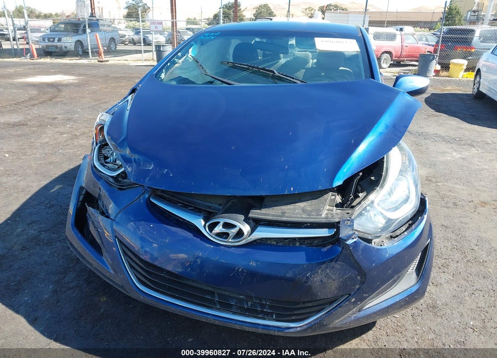 2016 HYUNDAI ELANTRA VIN: 5NPDH4AE6GH795936