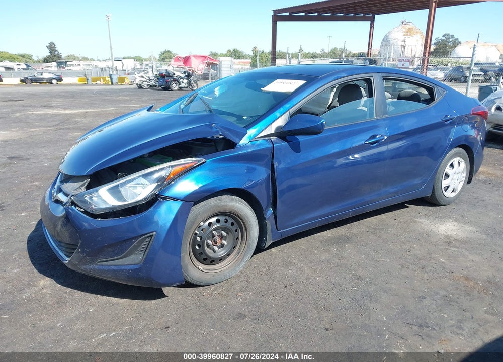 2016 HYUNDAI ELANTRA VIN: 5NPDH4AE6GH795936