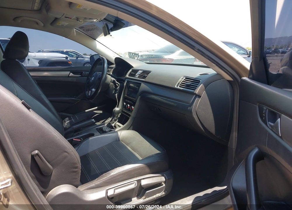 2015 VOLKSWAGEN PASSAT 1.8T SE VIN: 1VWBT7A31FC032316