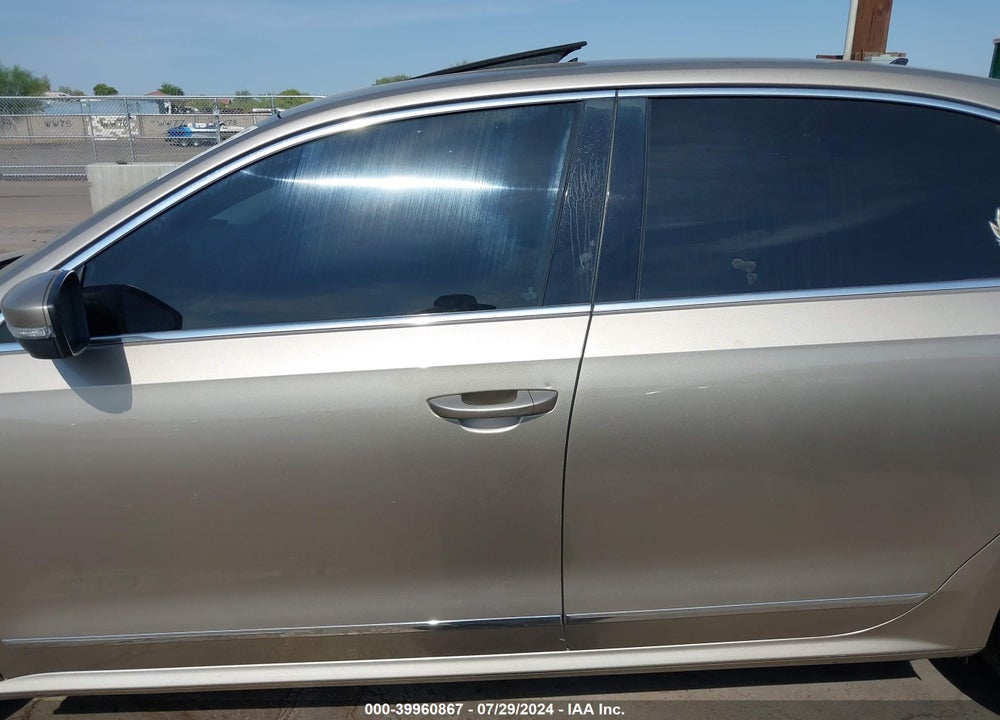 2015 VOLKSWAGEN PASSAT 1.8T SE VIN: 1VWBT7A31FC032316
