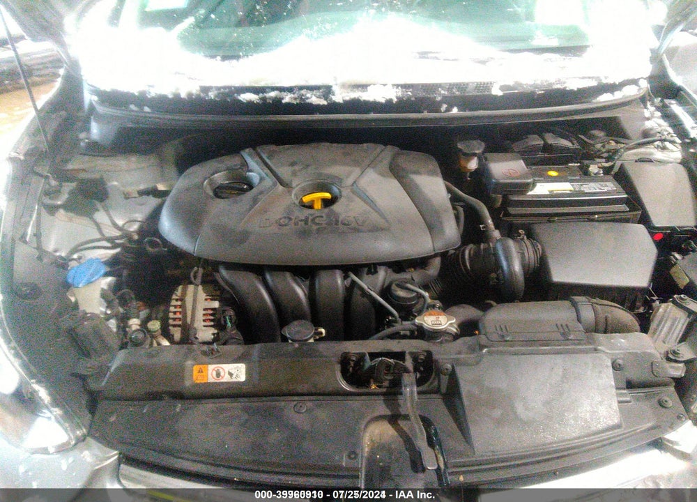 2015 HYUNDAI ELANTRA VIN: 5NPDH4AE1FH624980