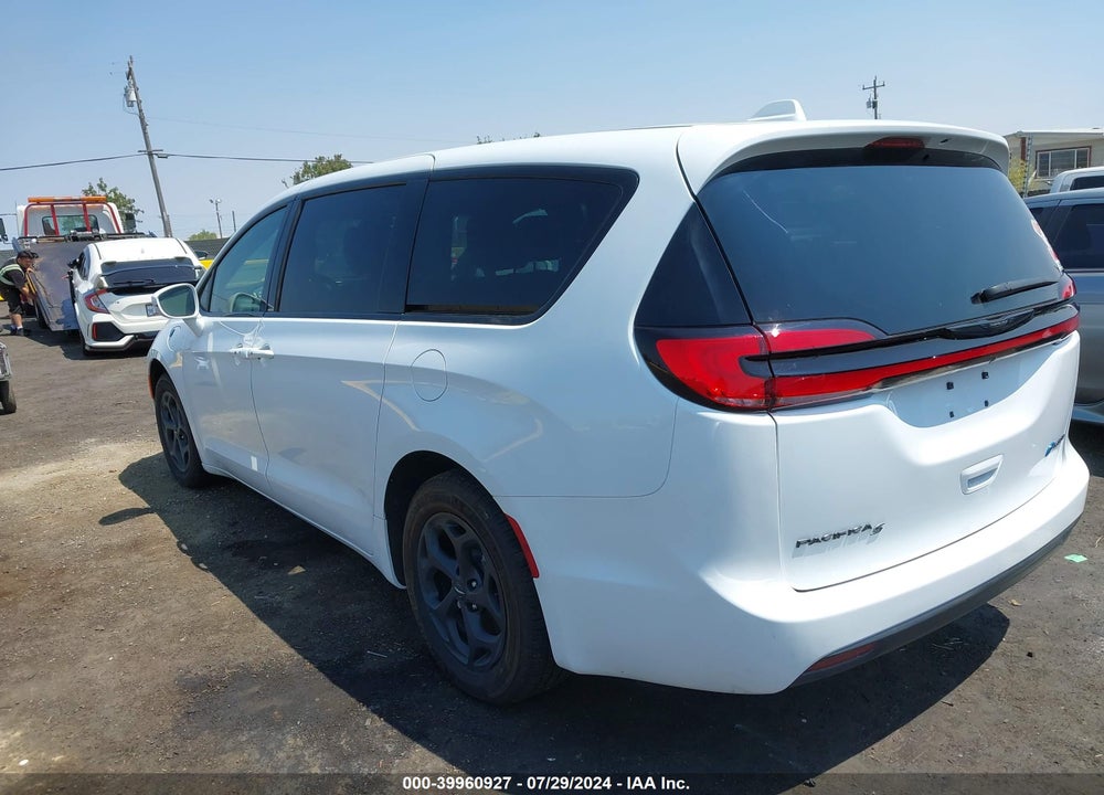 2022 CHRYSLER PACIFICA HYBRID TOURING L VIN: 2C4RC1L75NR232751