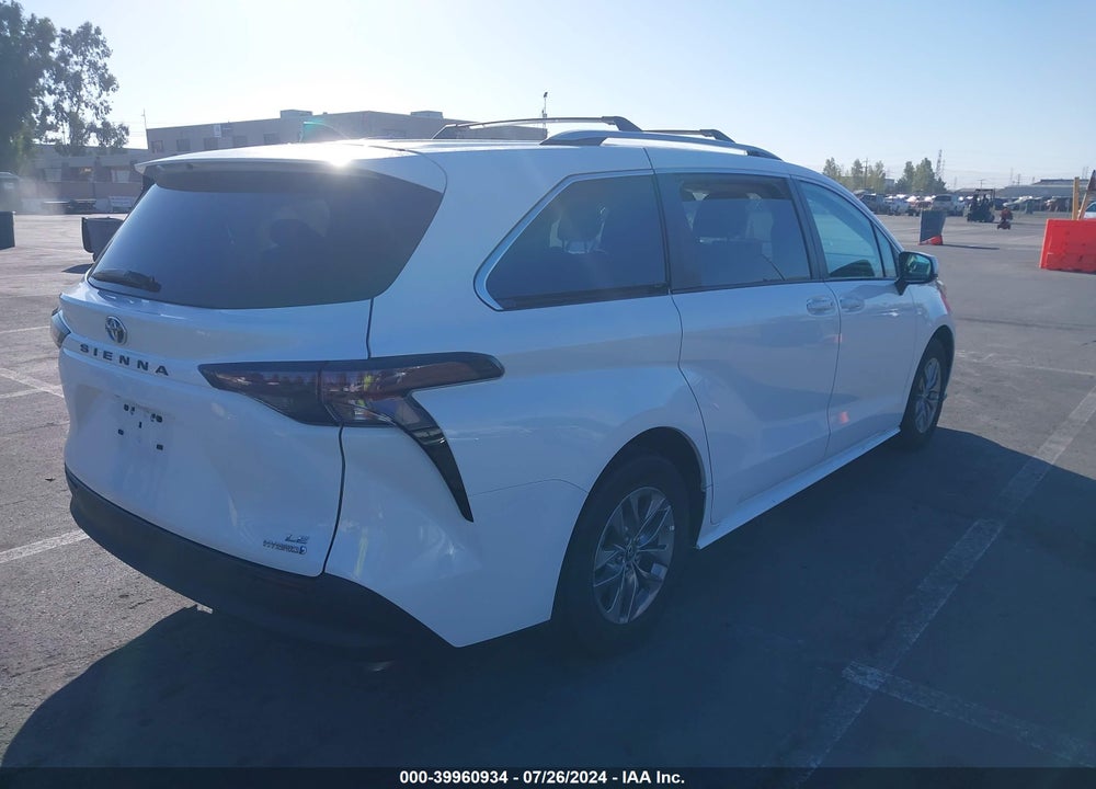 2023 TOYOTA SIENNA LE VIN: 5TDKRKEC8PS150880