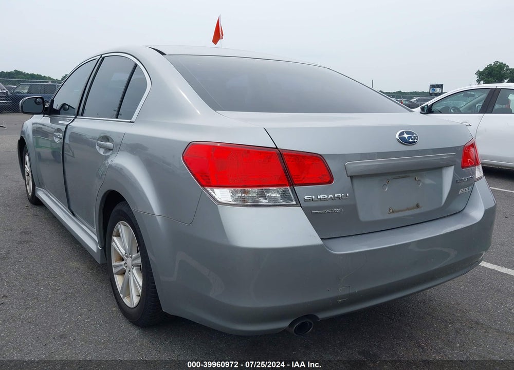 2011 SUBARU LEGACY 2.5I PREMIUM VIN: 4S3BMBG61B3229100
