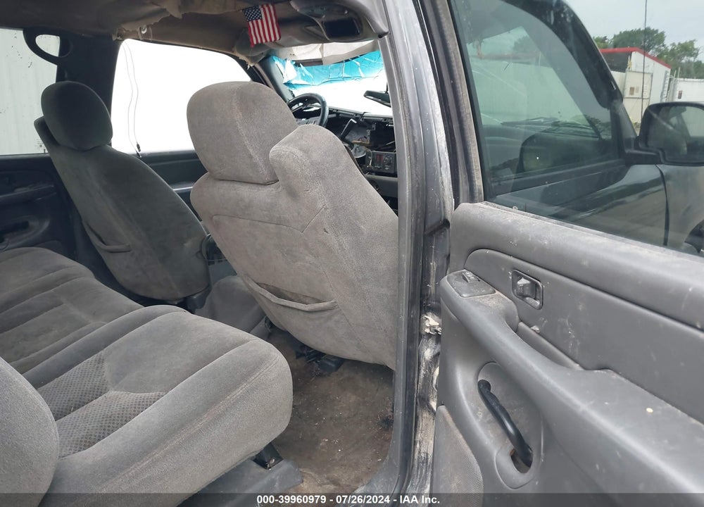 2005 CHEVROLET SILVERADO 1500 LS VIN: 2GCEC13T651359048