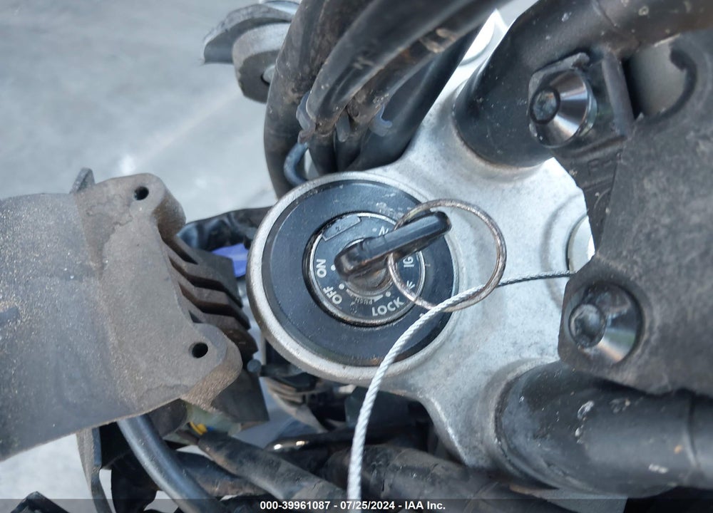 2016 YAMAHA FZ07 C VIN: JYARM06Y3GA002074