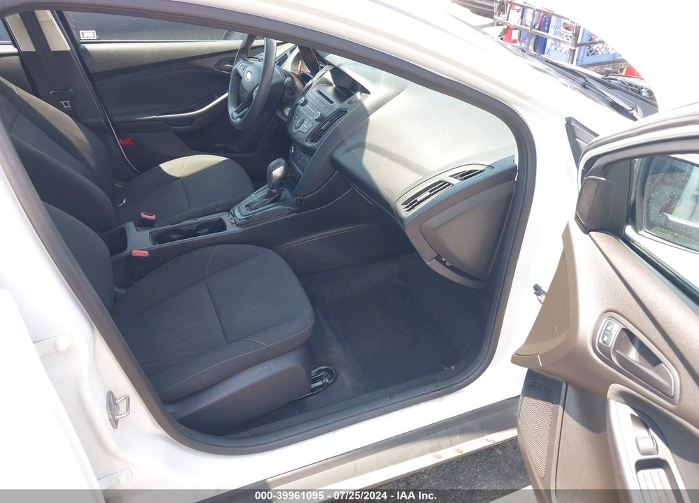 2016 FORD FOCUS S VIN: 1FADP3E2XGL289282