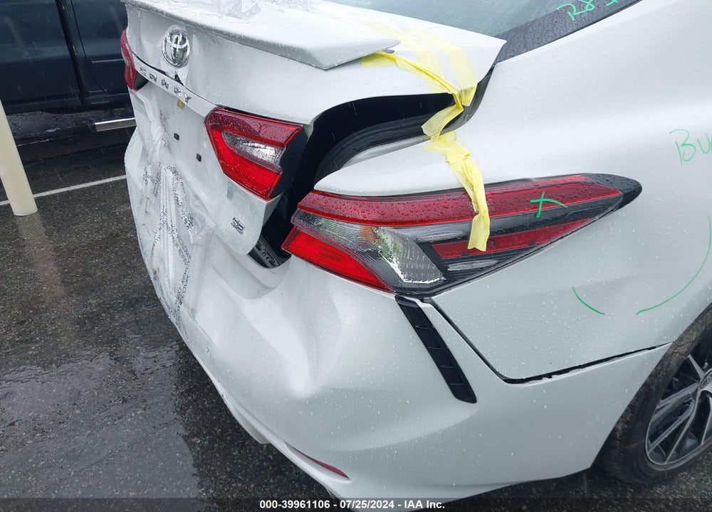2022 TOYOTA CAMRY SE/SE NIGHTSHADE EDITION VIN: 4T1G11AK3NU064028