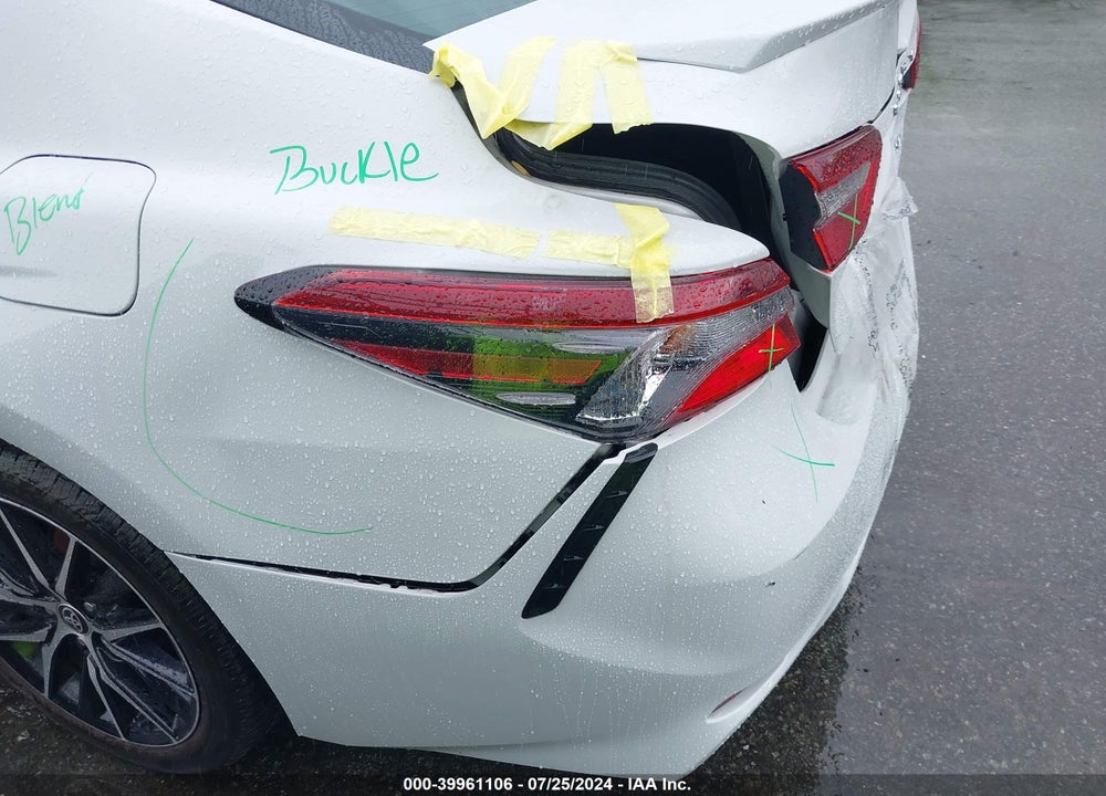 2022 TOYOTA CAMRY SE/SE NIGHTSHADE EDITION VIN: 4T1G11AK3NU064028
