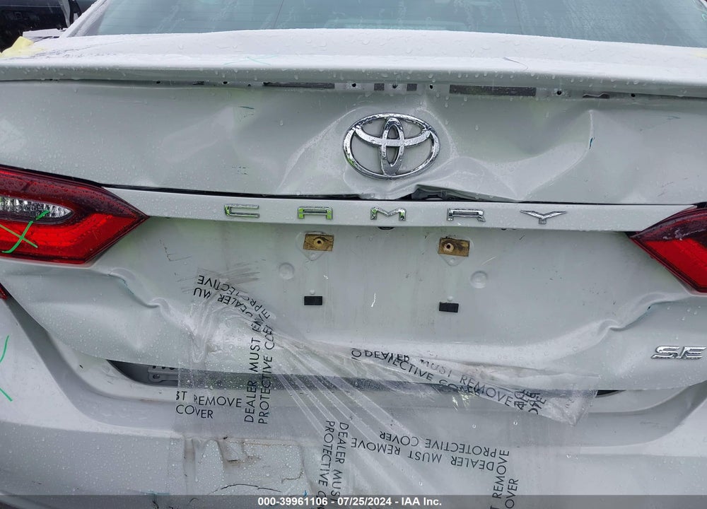 2022 TOYOTA CAMRY SE/SE NIGHTSHADE EDITION VIN: 4T1G11AK3NU064028
