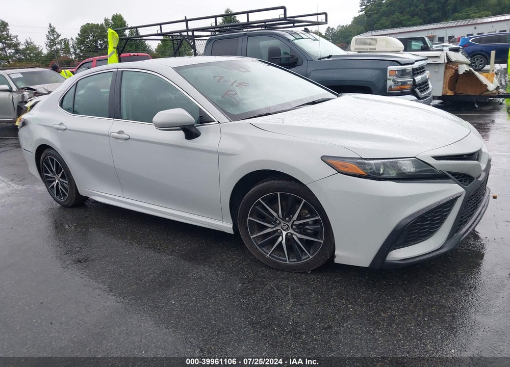 2022 TOYOTA CAMRY SE/SE NIGHTSHADE EDITION VIN: 4T1G11AK3NU064028