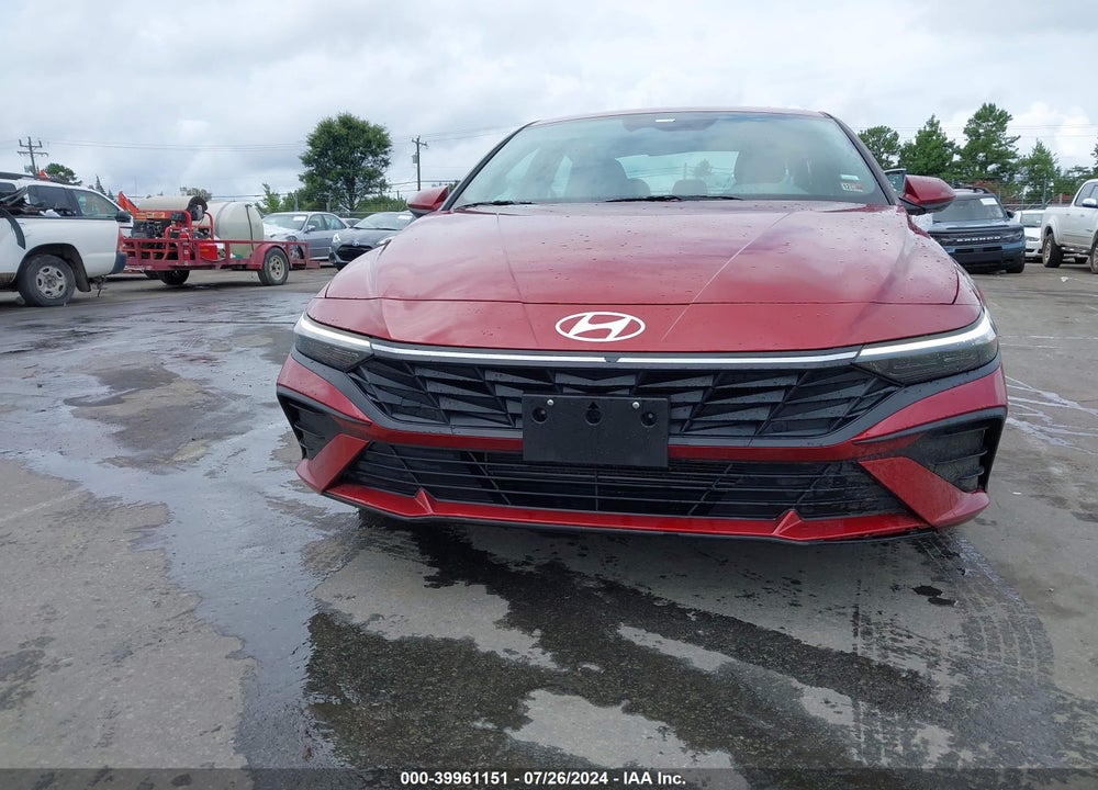 2024 HYUNDAI ELANTRA SEL VIN: KMHLM4DG0RU653395