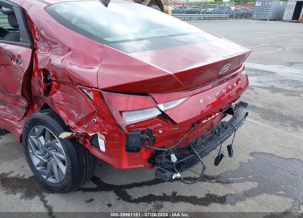 2024 HYUNDAI ELANTRA SEL VIN: KMHLM4DG0RU653395