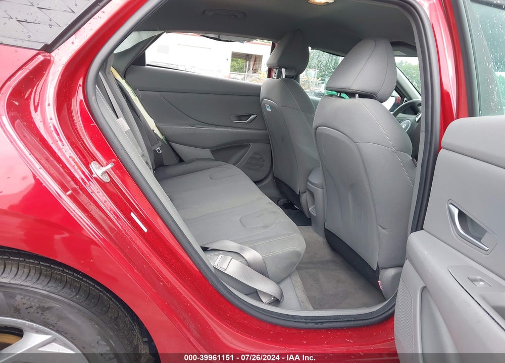 2024 HYUNDAI ELANTRA SEL VIN: KMHLM4DG0RU653395