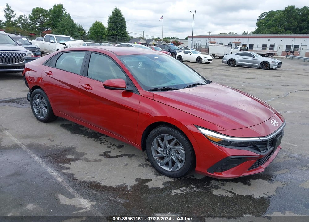 2024 HYUNDAI ELANTRA SEL VIN: KMHLM4DG0RU653395