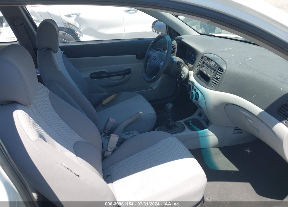 2009 HYUNDAI ACCENT GS VIN: KMHCM36C39U142641