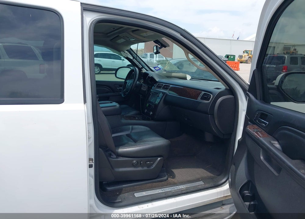 2012 GMC YUKON DENALI VIN: 1GKS1EEFXCR243514