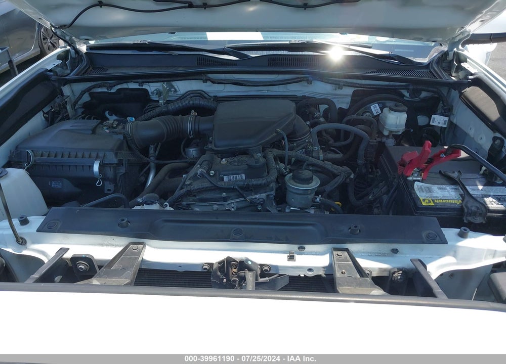 2019 TOYOTA TACOMA SR5 VIN: 5TFAX5GN9KX154456