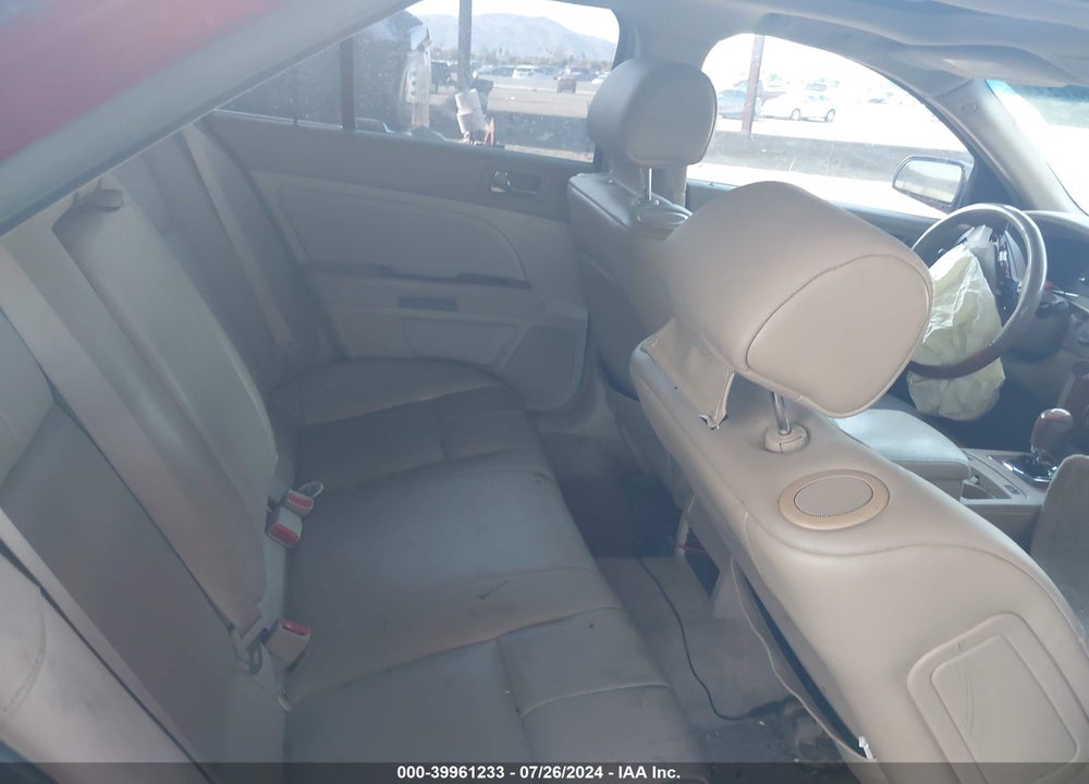 2007 CADILLAC STS V6 VIN: 1G6DW677370142426