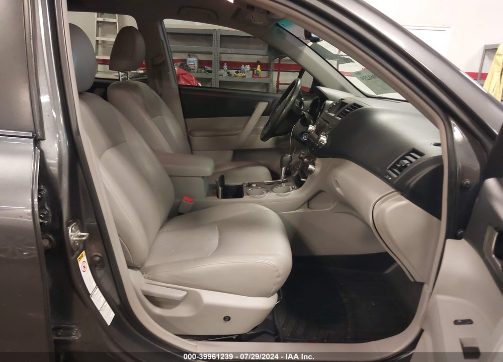 2013 TOYOTA HIGHLANDER V6 VIN: 5TDBK3EHXDS204343