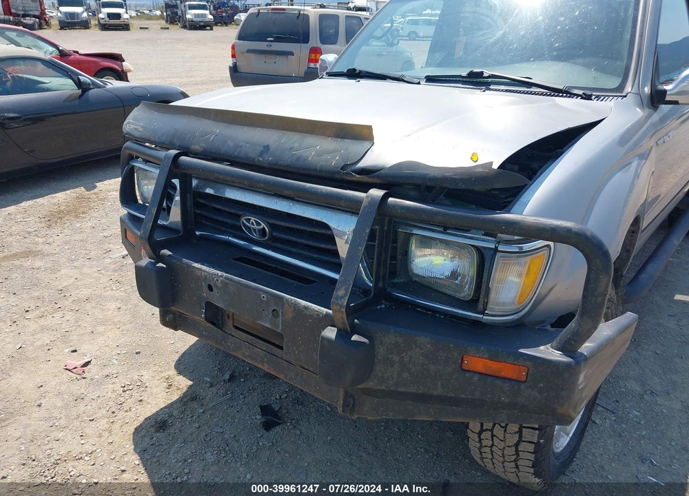 1996 TOYOTA TACOMA XTRACAB SR5 VIN: 4TAWN74N5TZ094883