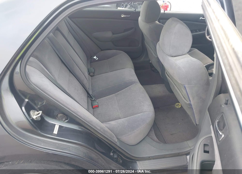 2004 HONDA ACCORD 2.4 LX VIN: JHMCM56324C036582