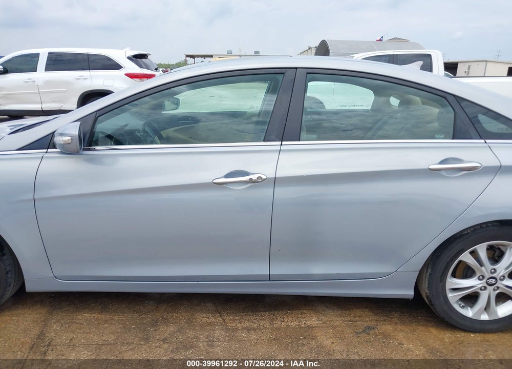 2011 HYUNDAI SONATA LIMITED VIN: 5NPEC4AC5BH137129