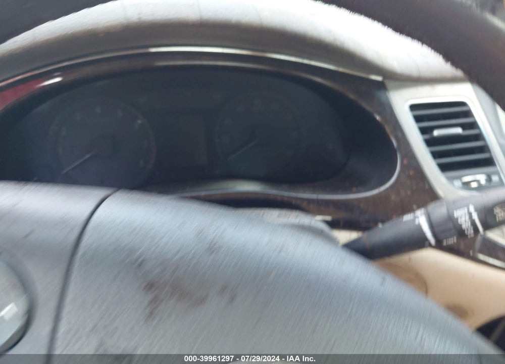 2011 HYUNDAI GENESIS VIN: KMHGC4DE2BU132641