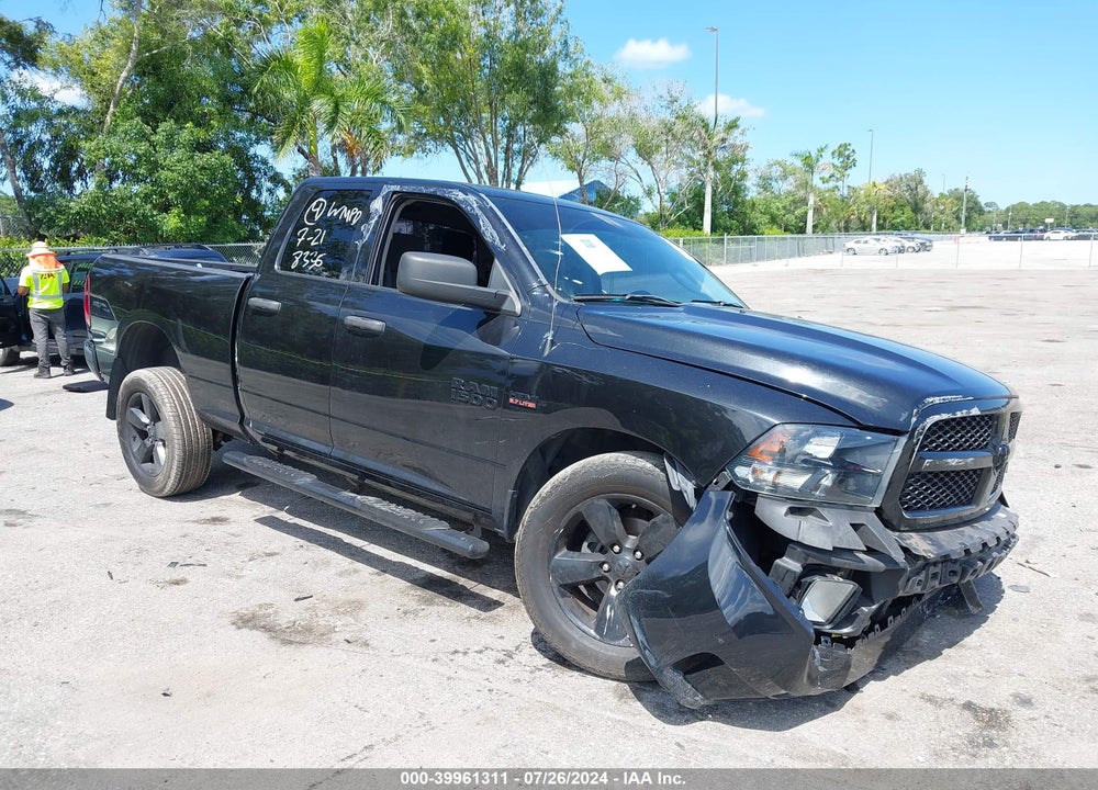 2017 RAM 1500 EXPRESS QUAD CAB 4X4 6'4 BOX VIN: 1C6RR7FT5HS608336