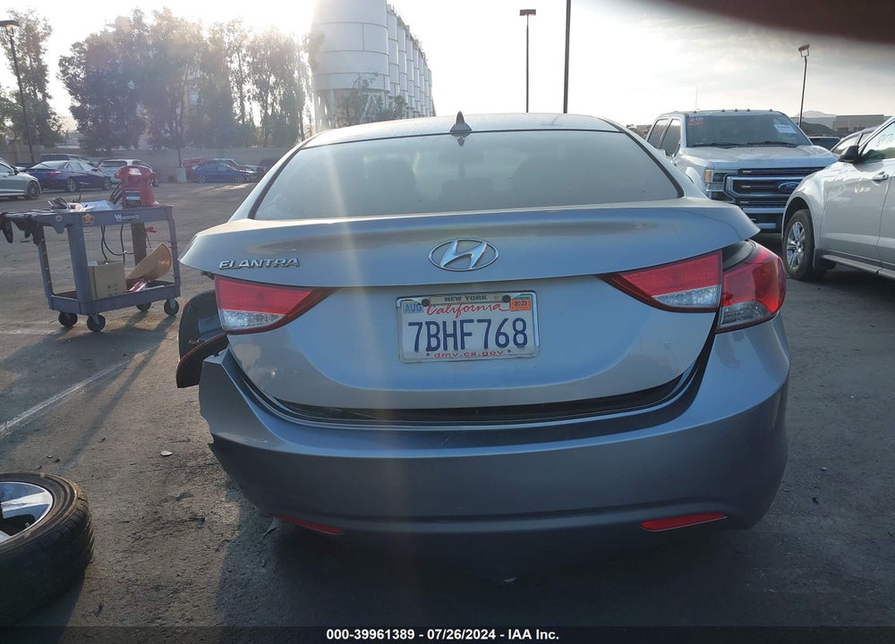 2013 HYUNDAI ELANTRA GLS VIN: KMHDH4AE7DU927468