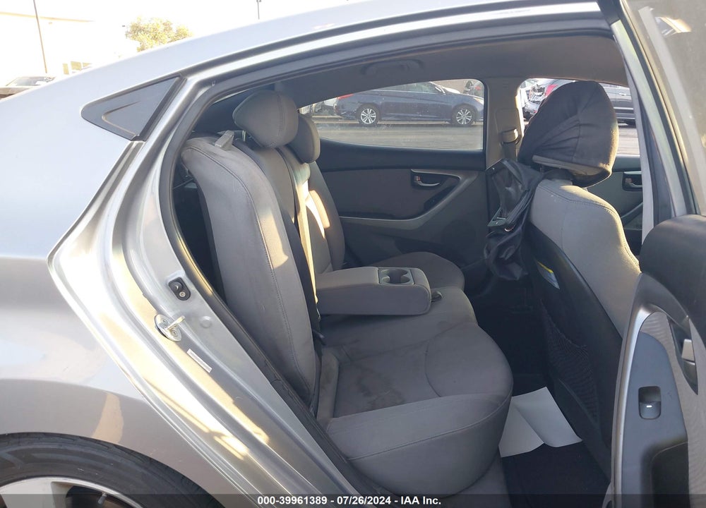 2013 HYUNDAI ELANTRA GLS VIN: KMHDH4AE7DU927468