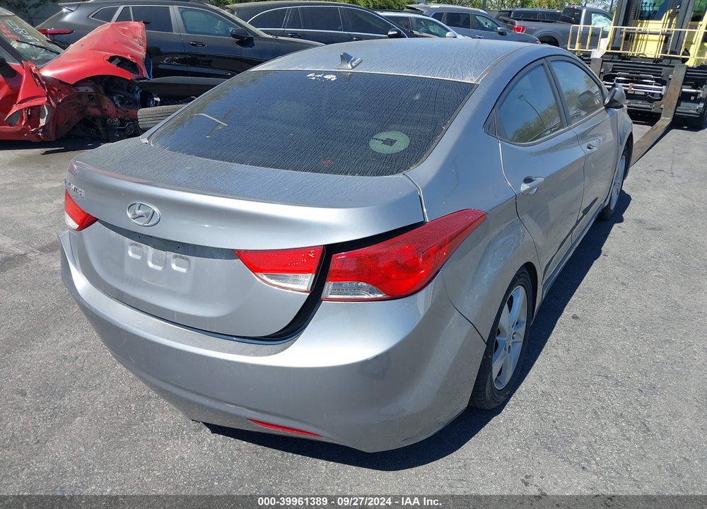 2013 HYUNDAI ELANTRA GLS VIN: KMHDH4AE7DU927468