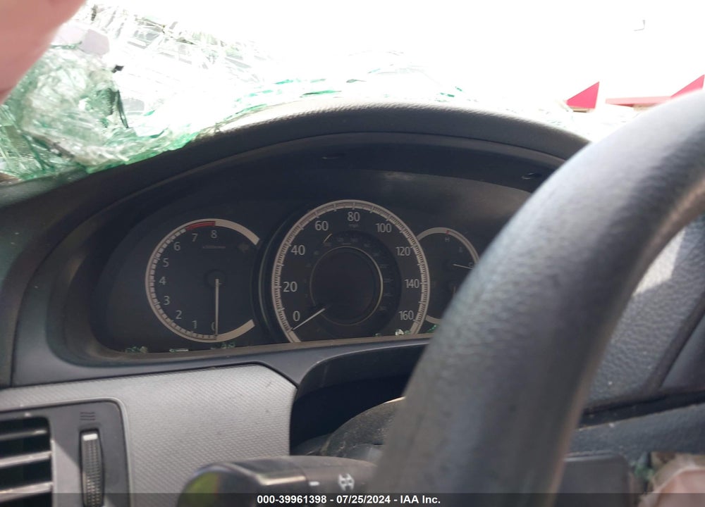 2013 HONDA ACCORD LX VIN: 1HGCR2F30DA023795
