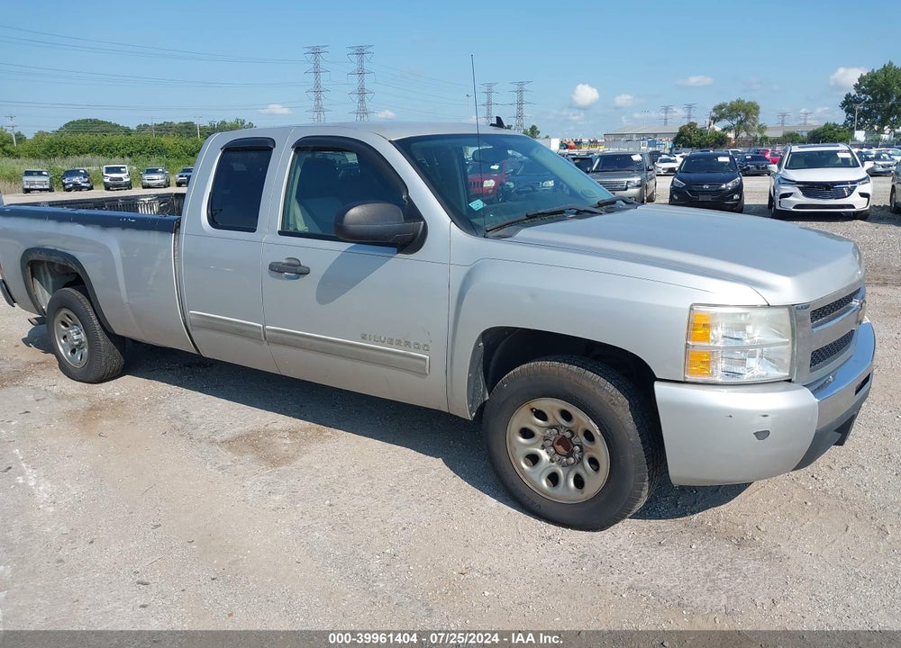 2011 CHEVROLET SILVERADO 1500 LT VIN: 1GCRCSE04BZ165681