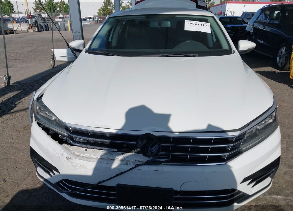 2018 VOLKSWAGEN PASSAT 2.0T R-LINE/2.0T S VIN: 1VWAA7A33JC001515