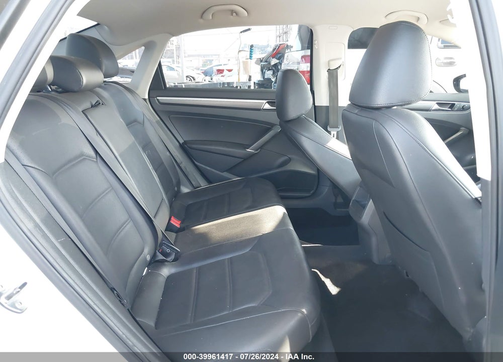 2018 VOLKSWAGEN PASSAT 2.0T R-LINE/2.0T S VIN: 1VWAA7A33JC001515