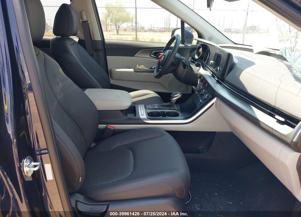 2024 KIA CARNIVAL MPV LX SEAT PACKAGE VIN: KNDNB4H38R6376610