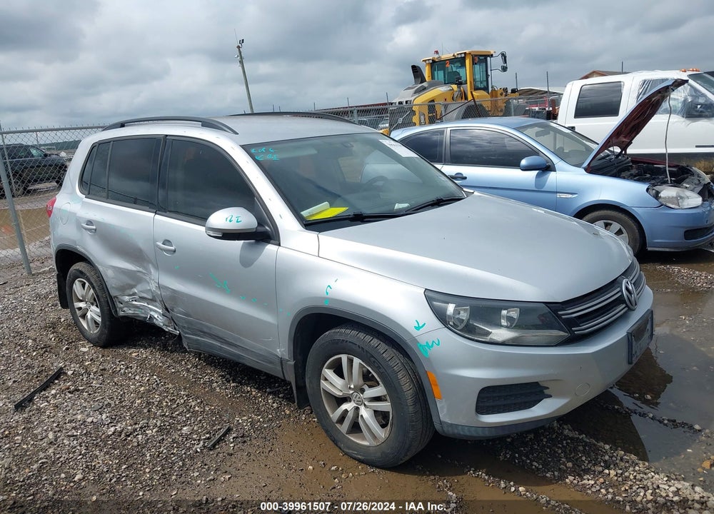 2016 VOLKSWAGEN TIGUAN S VIN: WVGAV7AX4GW589986
