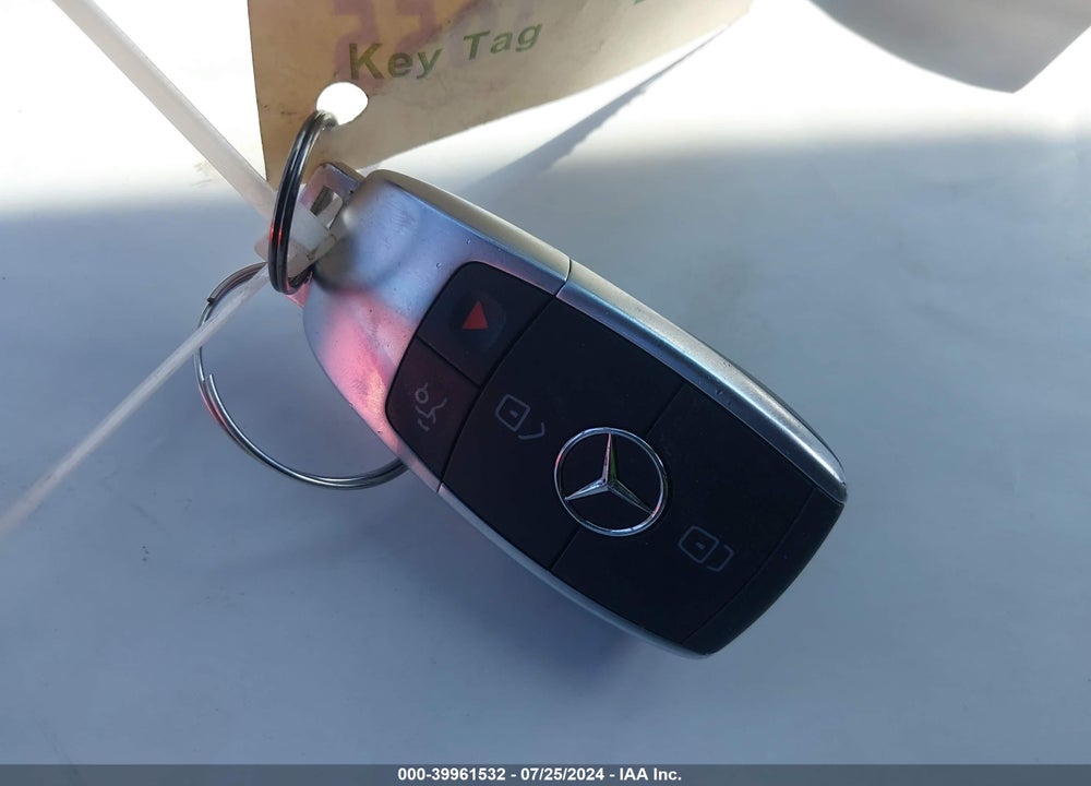 2020 MERCEDES-BENZ C 300 VIN: W1KWF8DB4LR567210