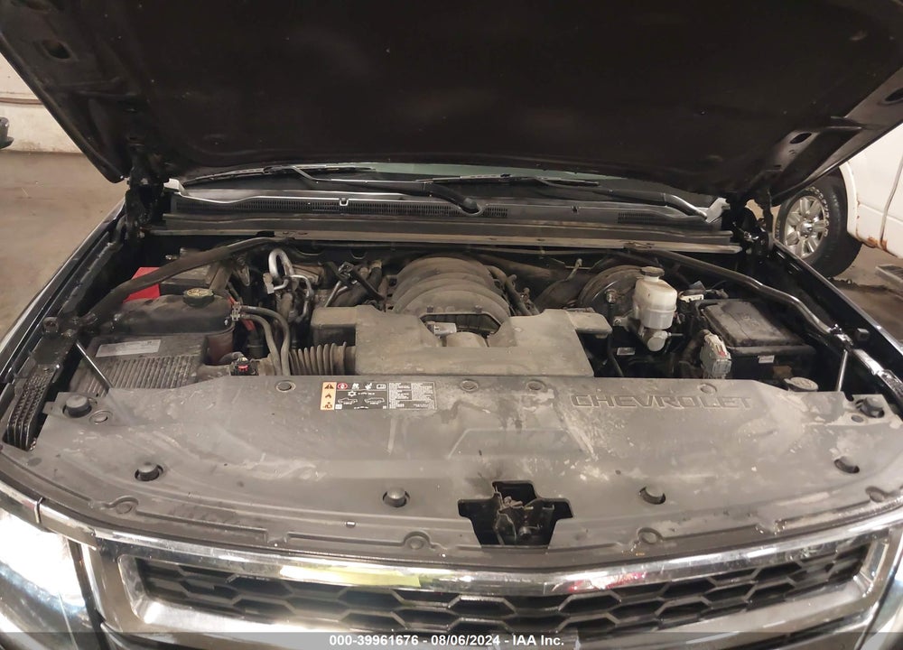 2018 CHEVROLET SUBURBAN LT VIN: 1GNSKHKC0JR392104