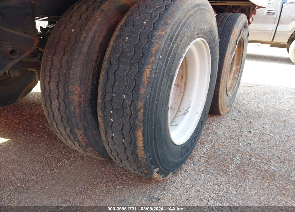 2004 LUFKIN INDUSTRIES --- VIN: 1L01A452141155838