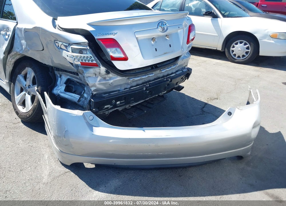 2011 TOYOTA CAMRY SE VIN: 4T1BF3EK3BU218430