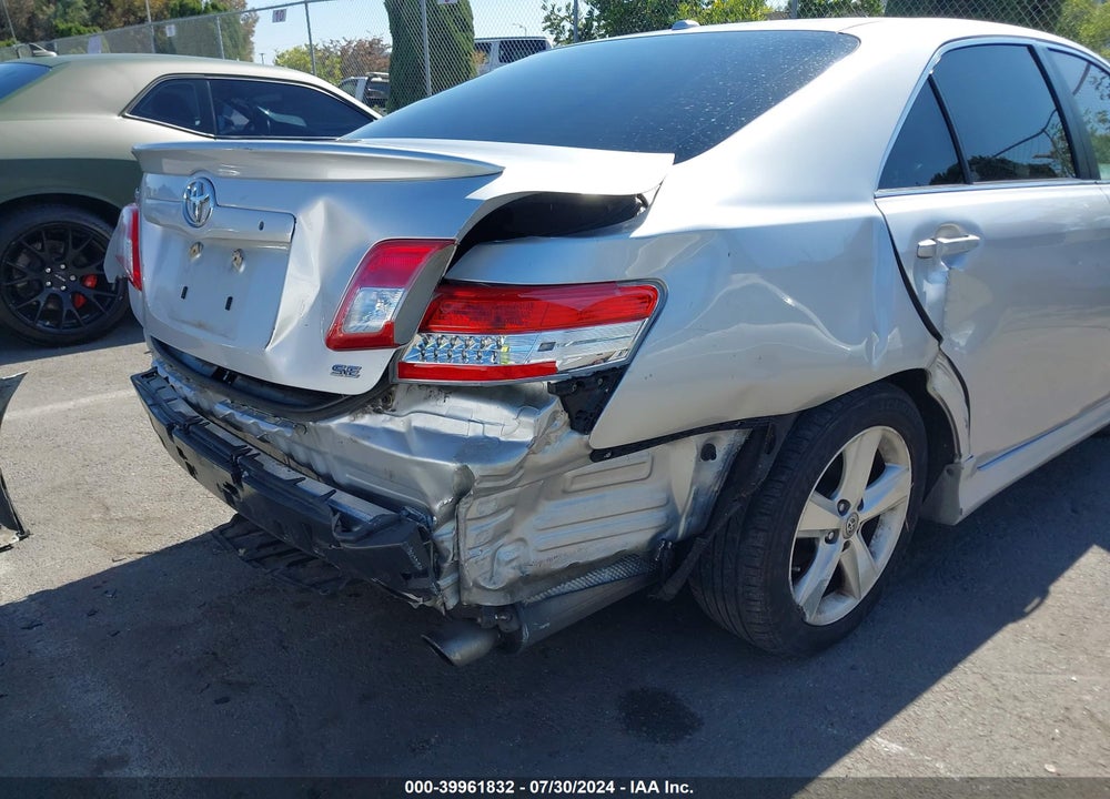 2011 TOYOTA CAMRY SE VIN: 4T1BF3EK3BU218430